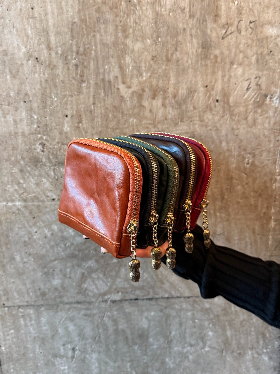 Vegetable-Tanned Leather Bracelet & Jewelry Pouch