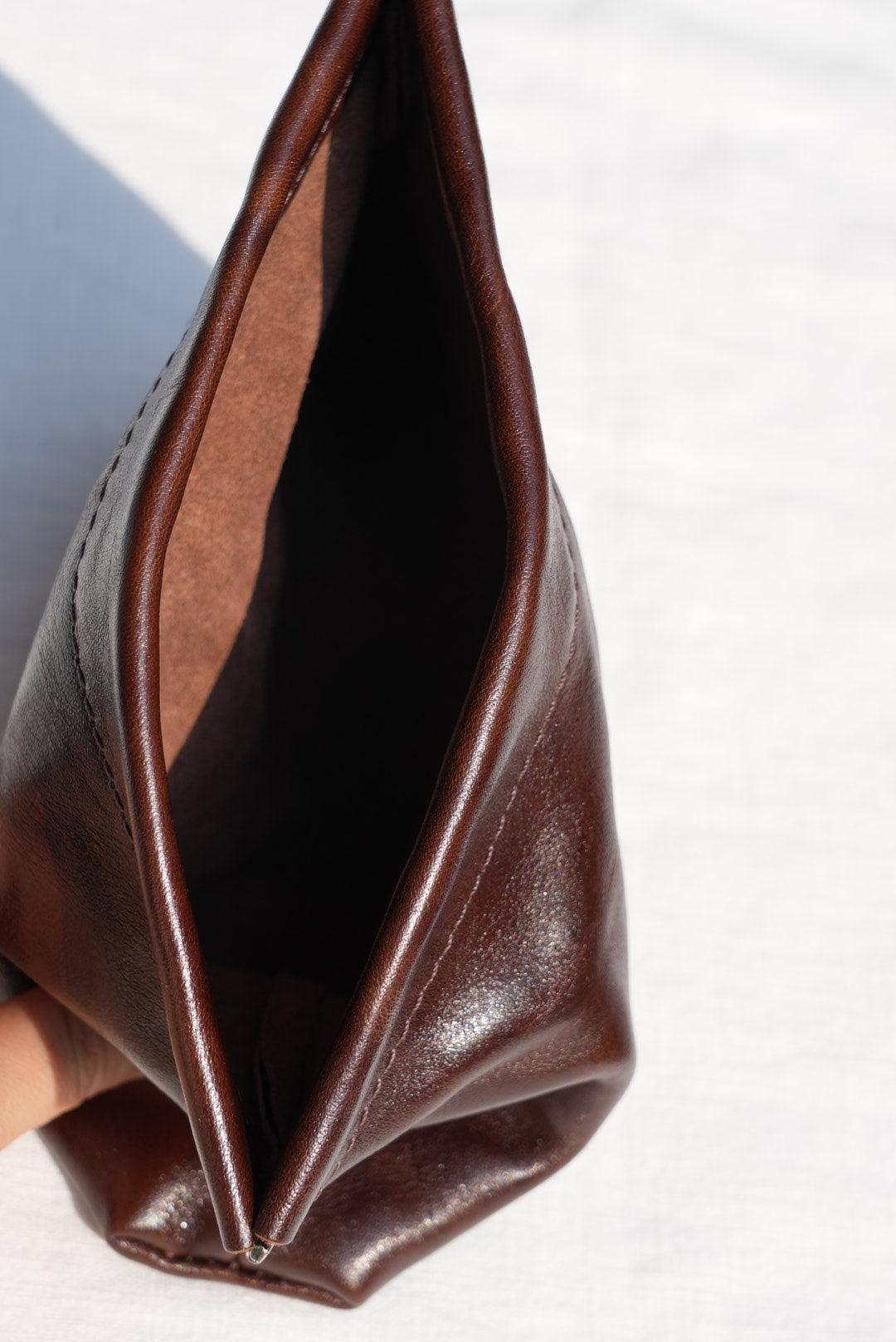 Vegetable-Tanned Leather Snap Frame Pouch